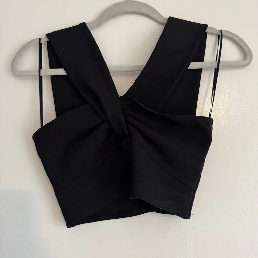 Abercrombie & Fitch Black Crop Top - Picture 1 of 3